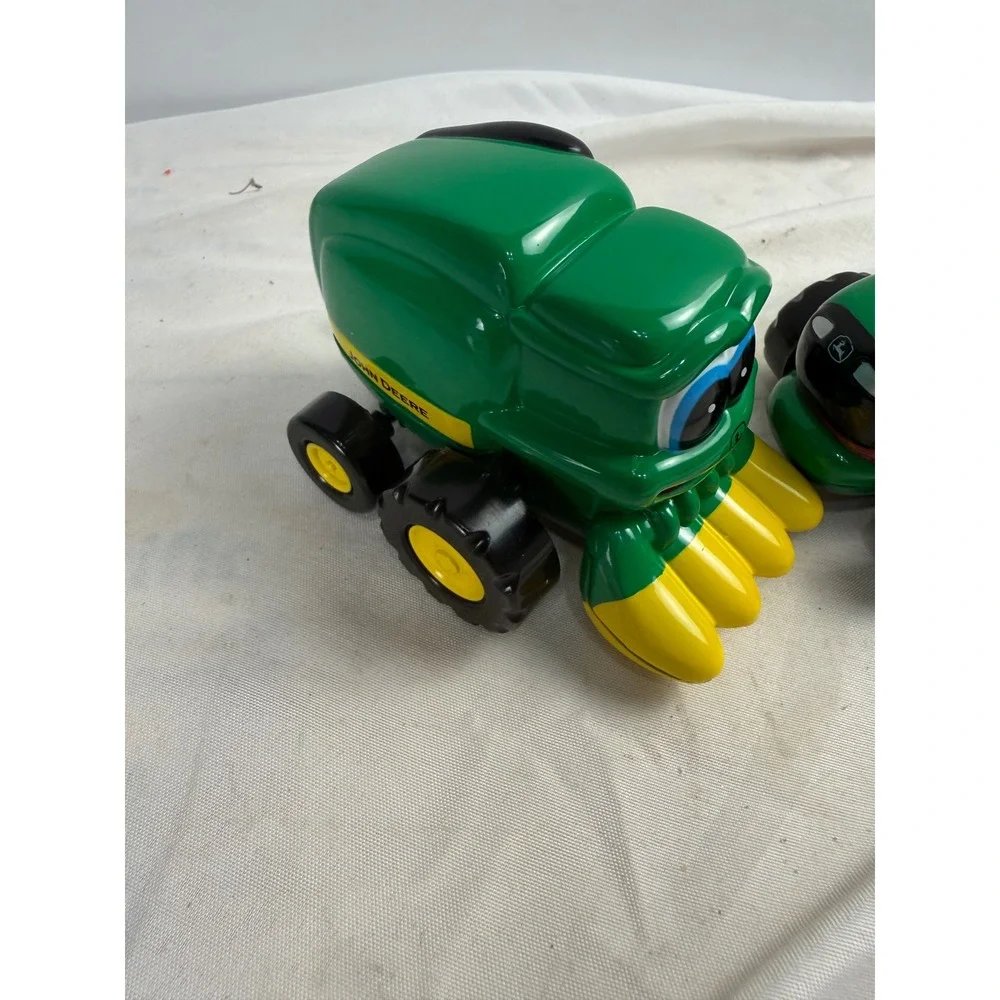John Deere Ertl Johnny Tractor and Corey Combine Toy Set with Attachment